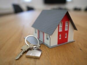 Why More Homeowners Are Turning to Cash Home Buyers