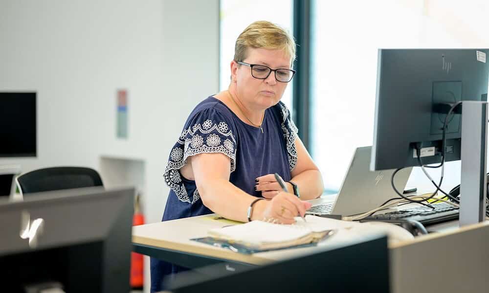 8188054474 ,7076093836 ,5208129519 ,3475387841 ,8563490533 ,7163054526