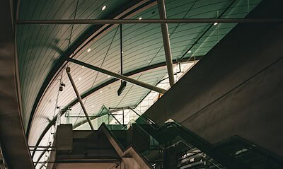 How Moving Companies in Huntsville AL Coordinate Tight Apartment Stairwells and Elevators